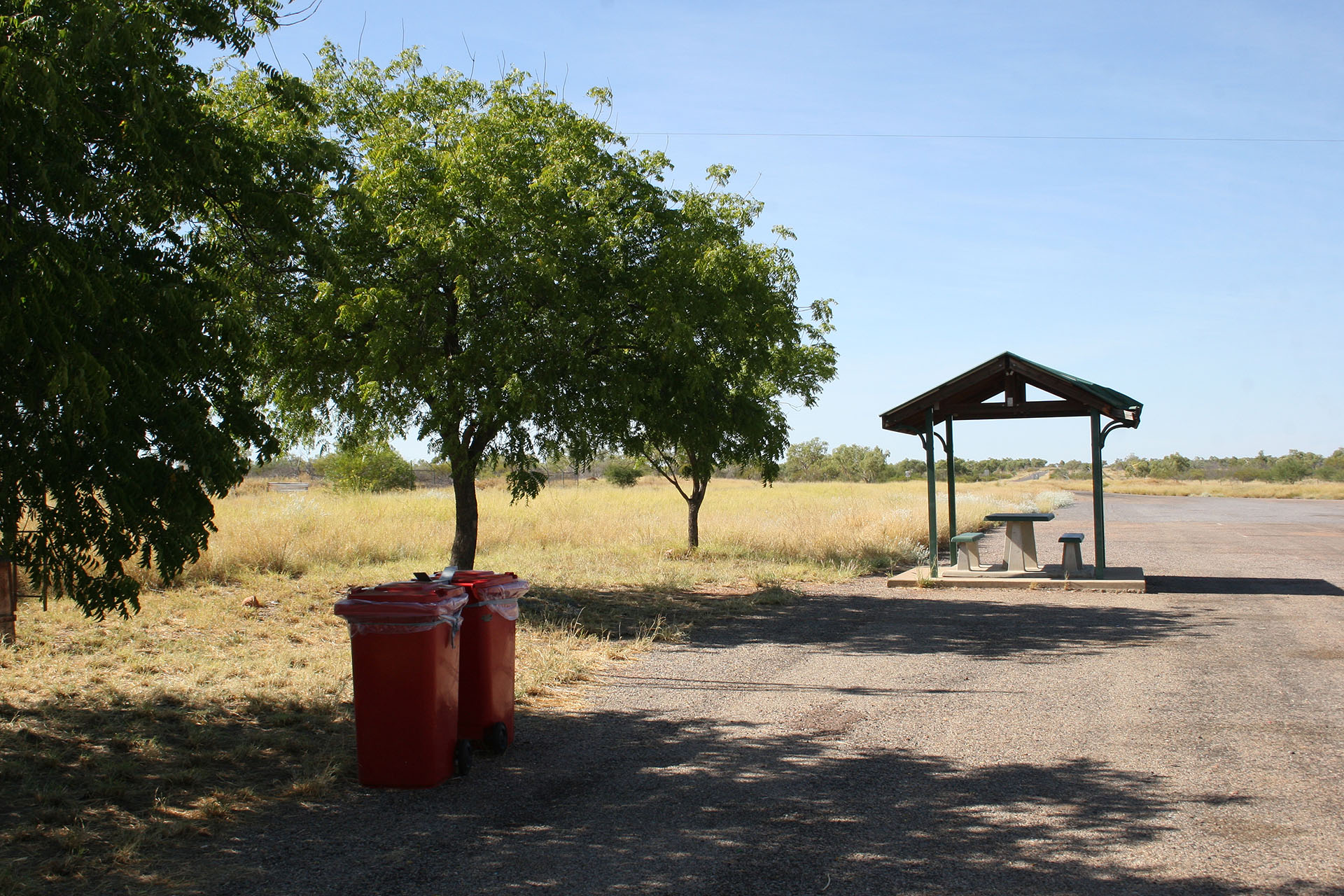A typical rest area in Queensland. Feel free to compare with <a href=