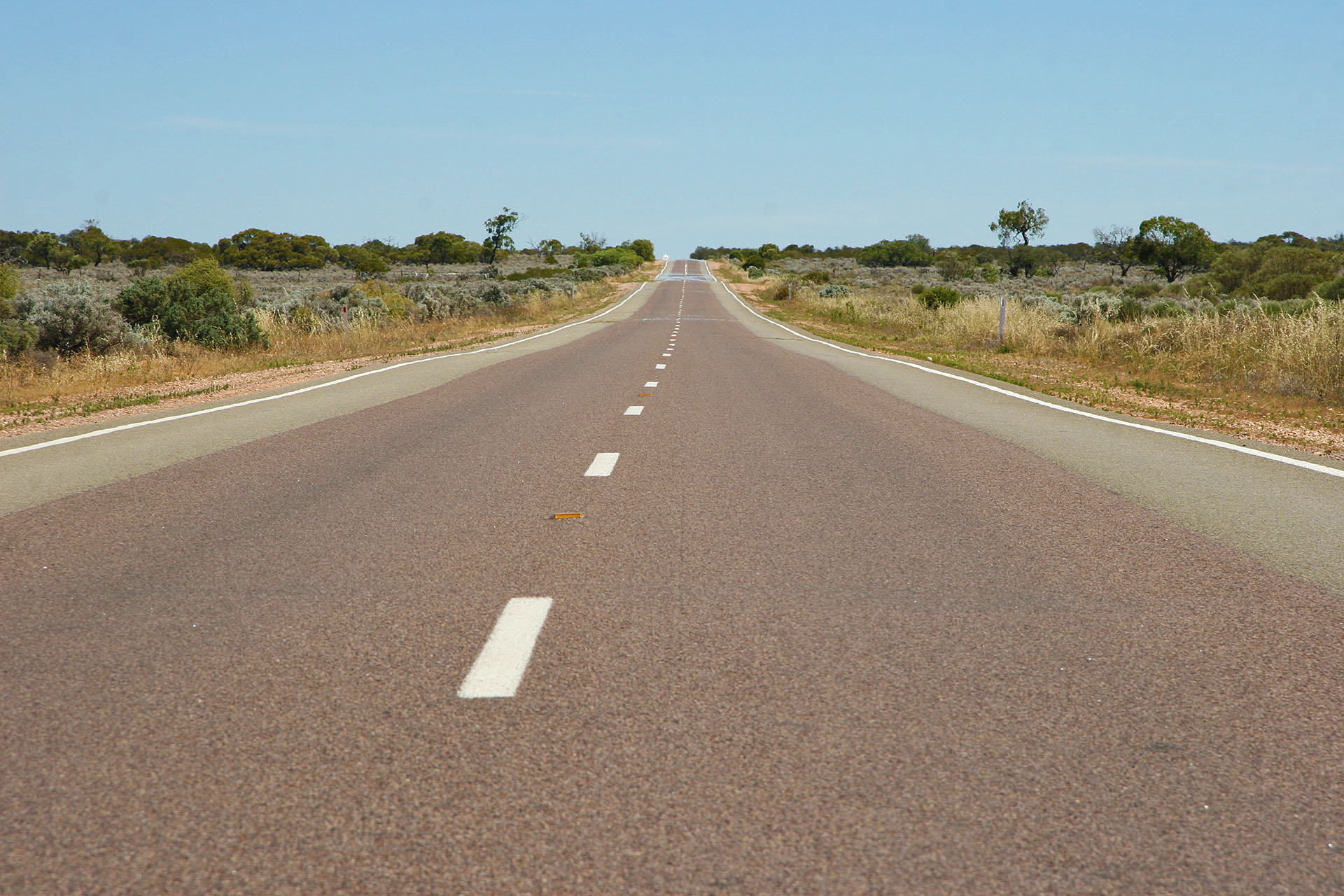 Eyre Highway's odd colours.