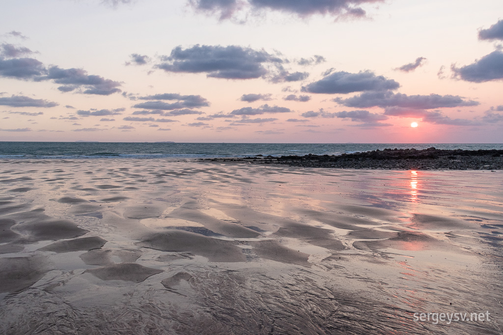 Some sand ripples, please.