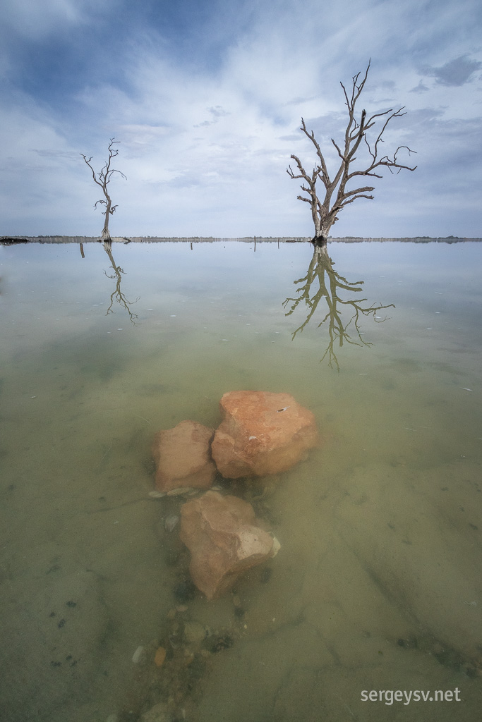 There are some <i>real</i> rocks underwater, too.