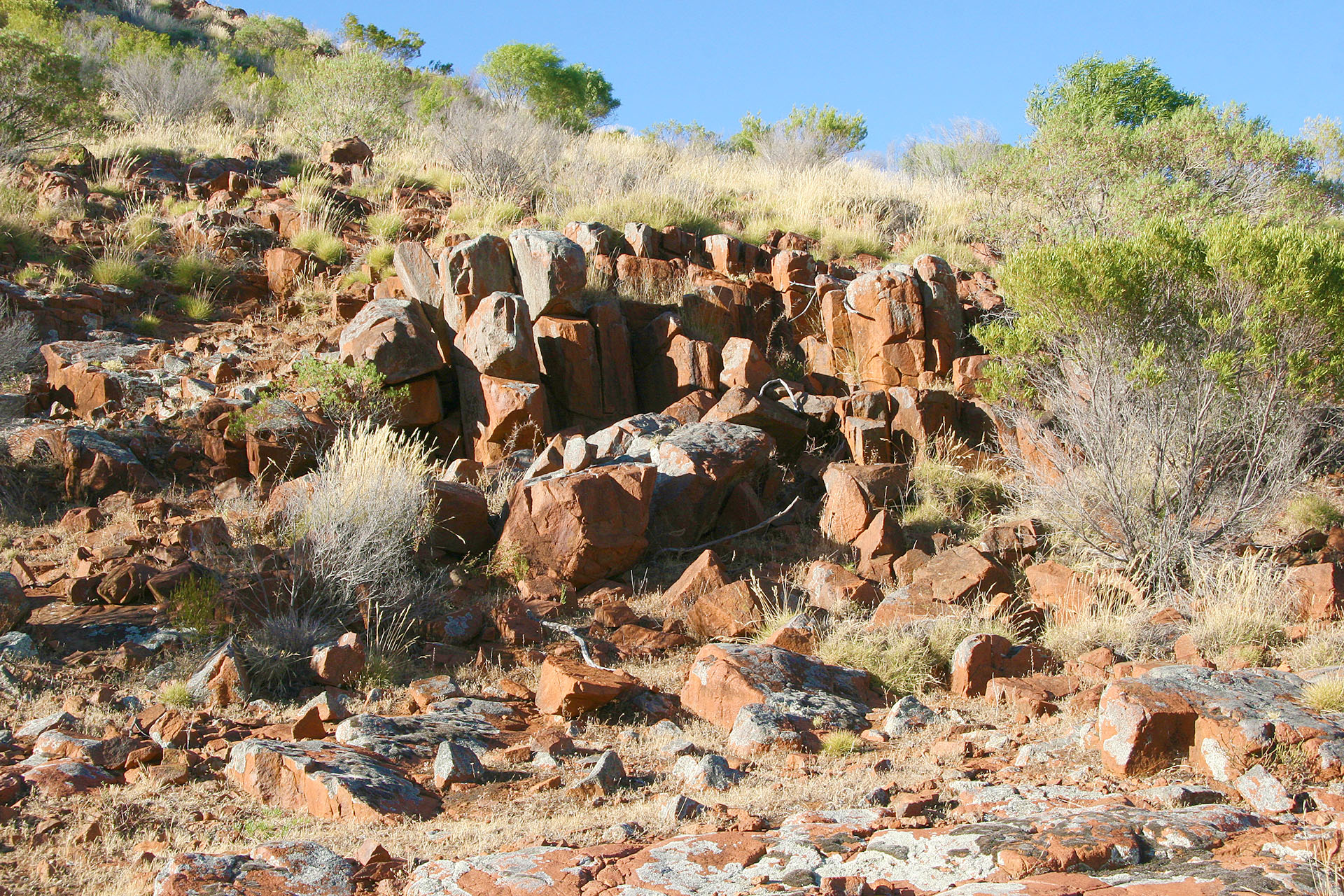 Scenic boulders.