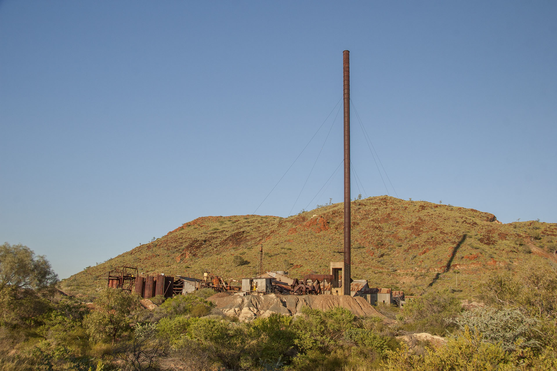 Comet Gold Mine — добывают золотишко.