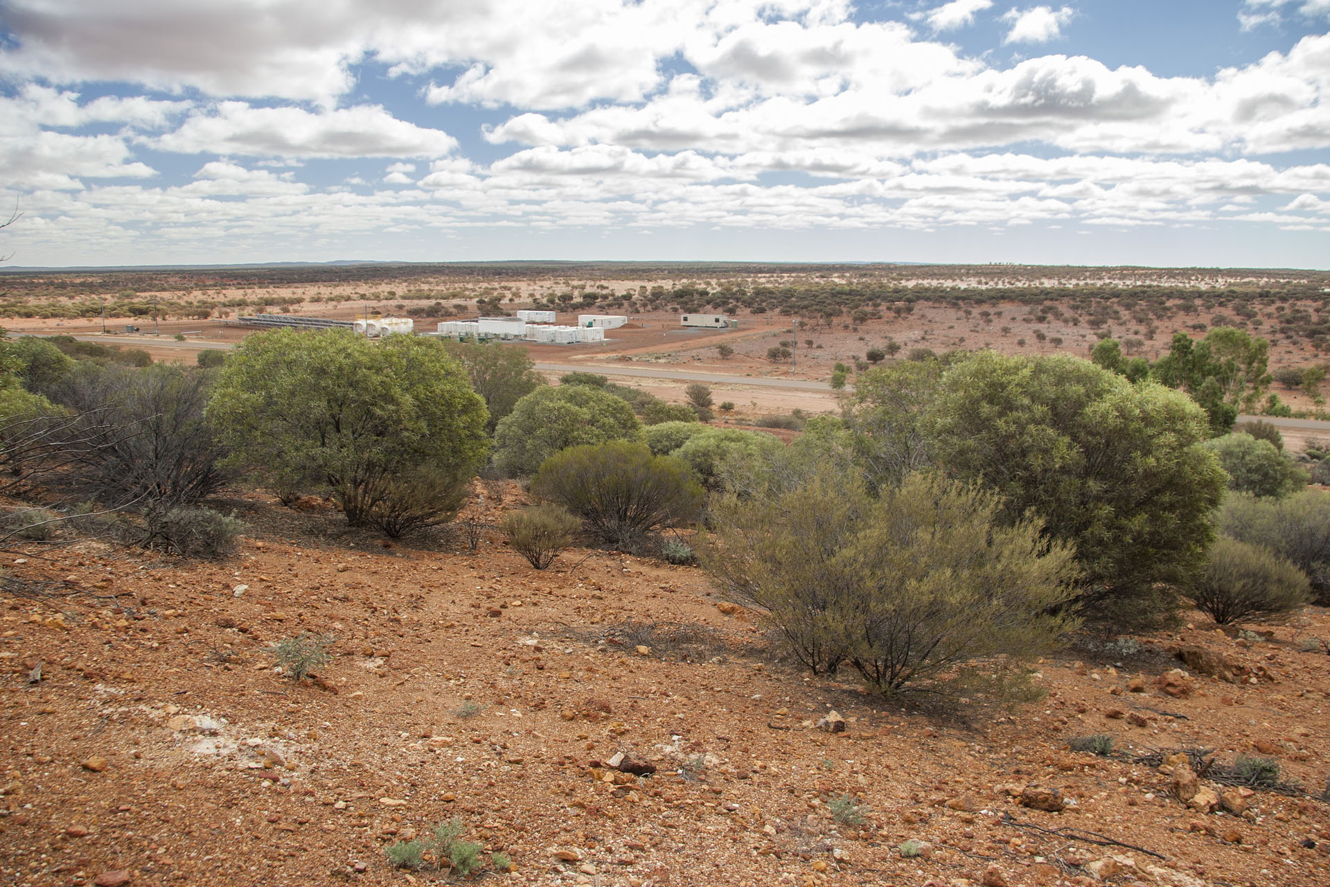 A mining dwelling just outside Meekatharra.