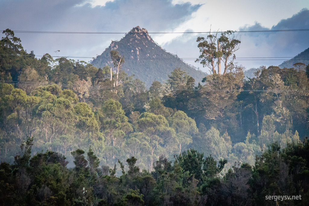 Gotta love those mountains.