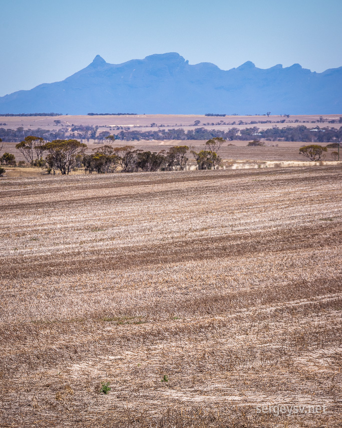 Approaching the Stirling Range.