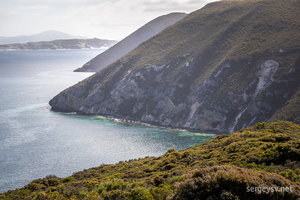 A close-up of the bay.